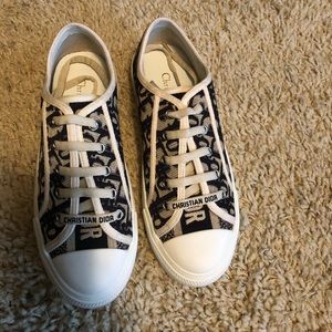 Walk N Dior Sneakers sz 36